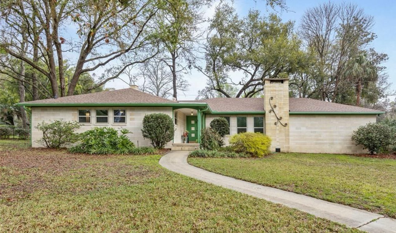 68f63009c0c36_Sable Palm House